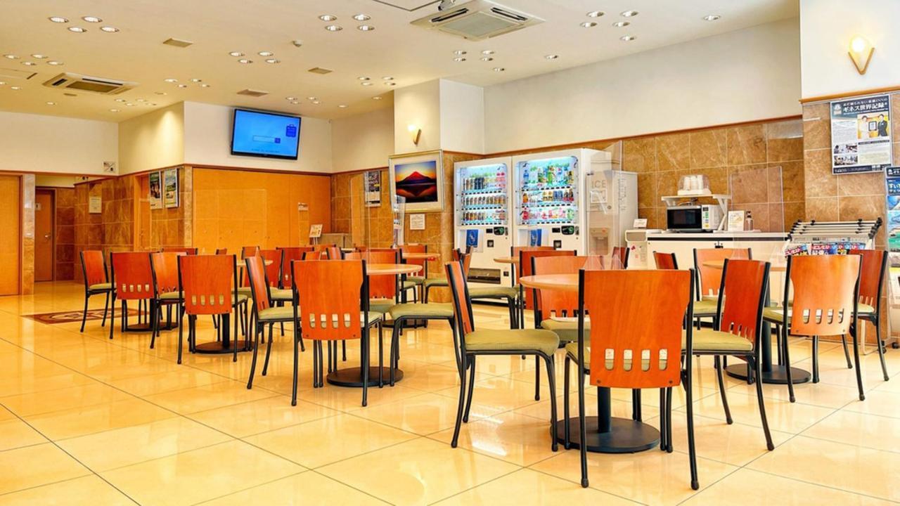 Toyoko Inn Kokura-Eki Minami-Guchi Kitakyushu Bagian luar foto
