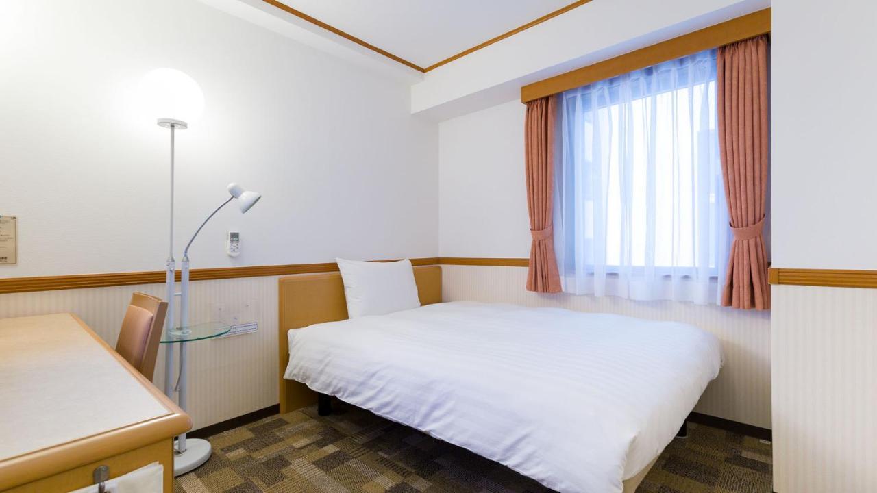 Toyoko Inn Kokura-Eki Minami-Guchi Kitakyushu Bagian luar foto