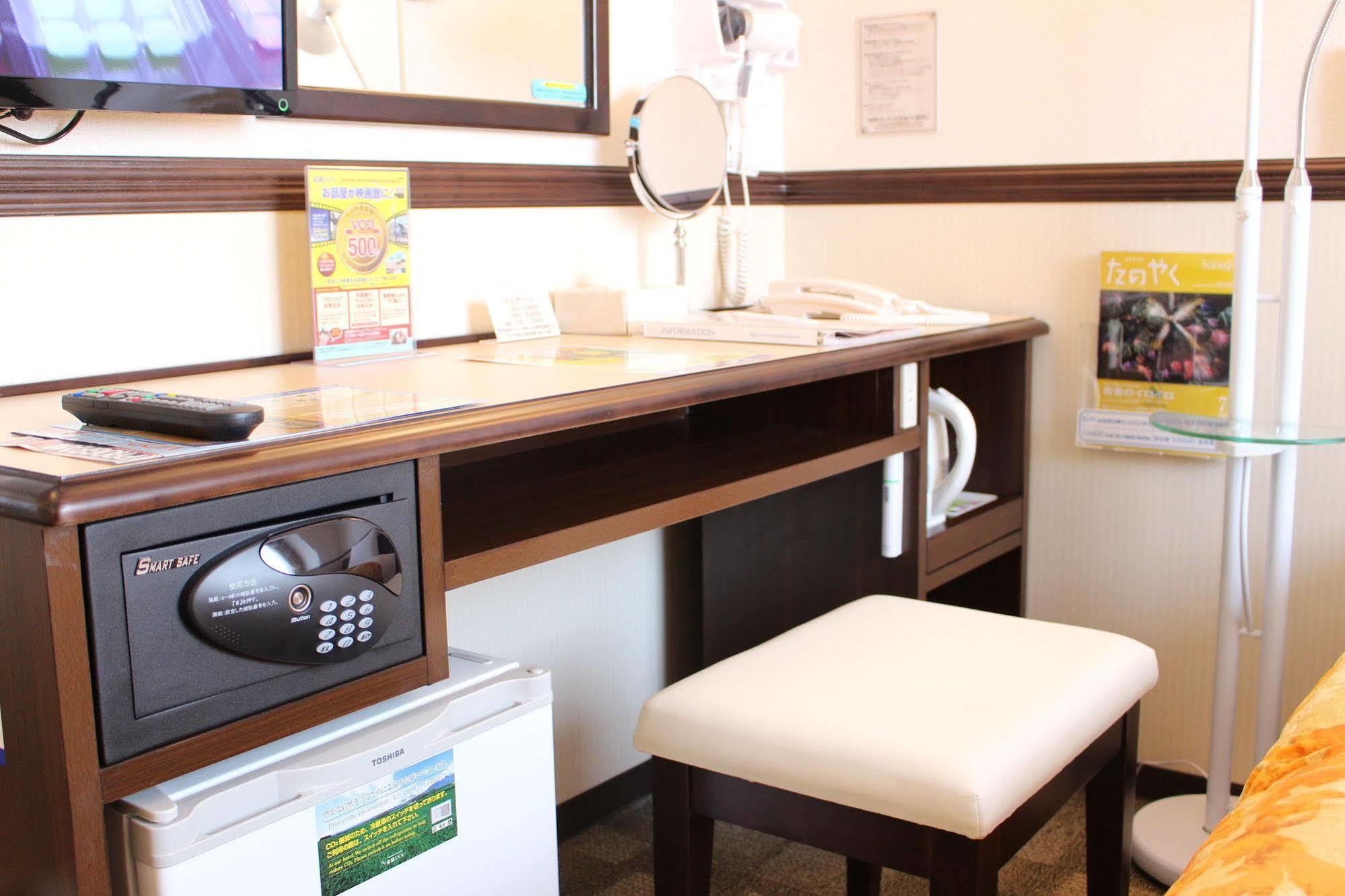 Toyoko Inn Kokura-Eki Minami-Guchi Kitakyushu Bagian luar foto